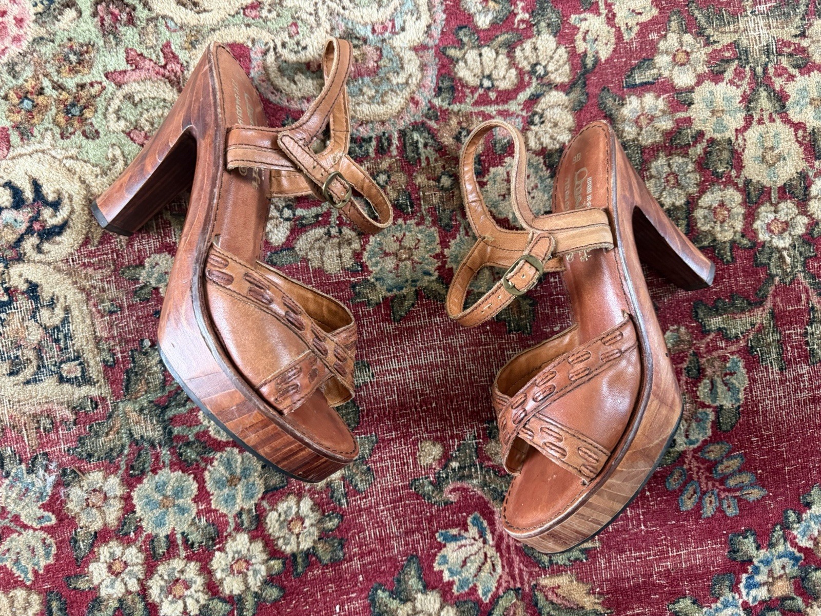 Sandalias de plataforma de tacón alto de madera Qualicraft vintage años 70 cuero tostado 9 se adapta a 7,5-8
