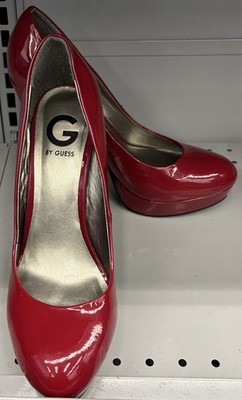 GUESS   RED PATENT LEATHER 5' PLATFORM HEELS   SIZE 9.5 M US