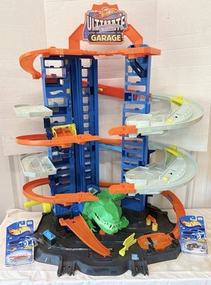 Hot Wheels City Ultimate Garage Playset T-Rex W/2 NEW Cars 3 Foot Tall Hold 100+