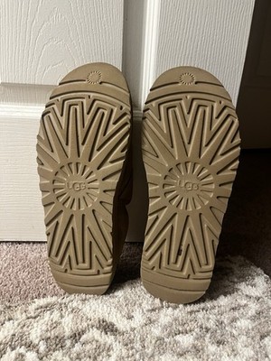 UGG UniSex Brown Slip-On Suede Shearling Lined Slippers Faux  display picture 2
