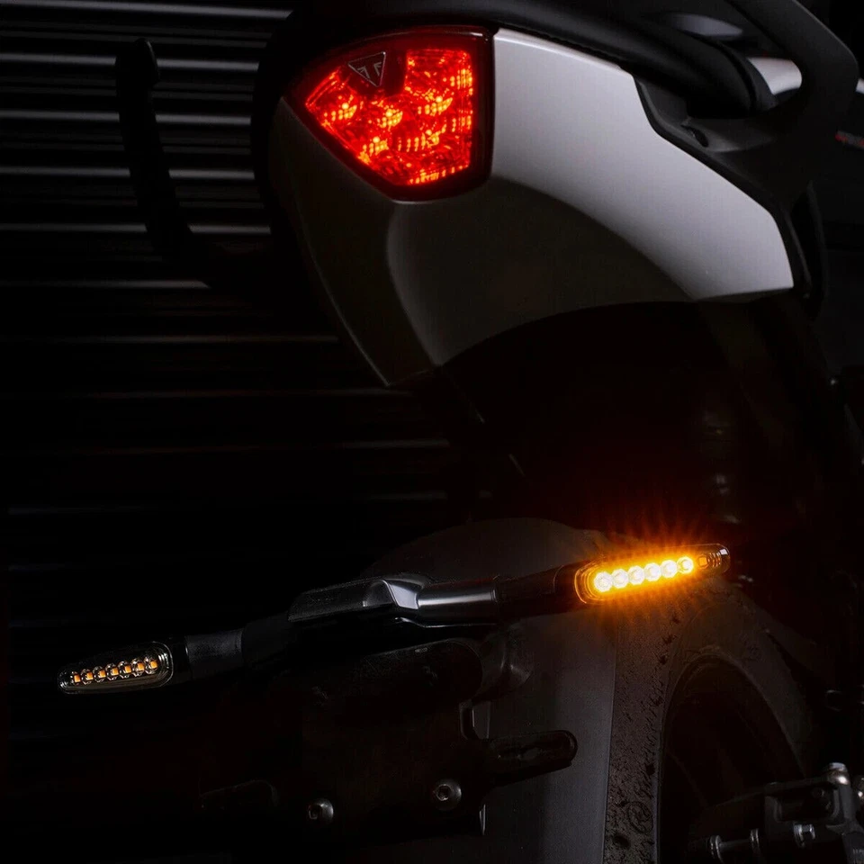 A9838177 GENUINE TRIUMPH TIGER ROCKET DAYTONA SPEED TRIPLE SCROLLING INDICATORS - Image 2 of 4