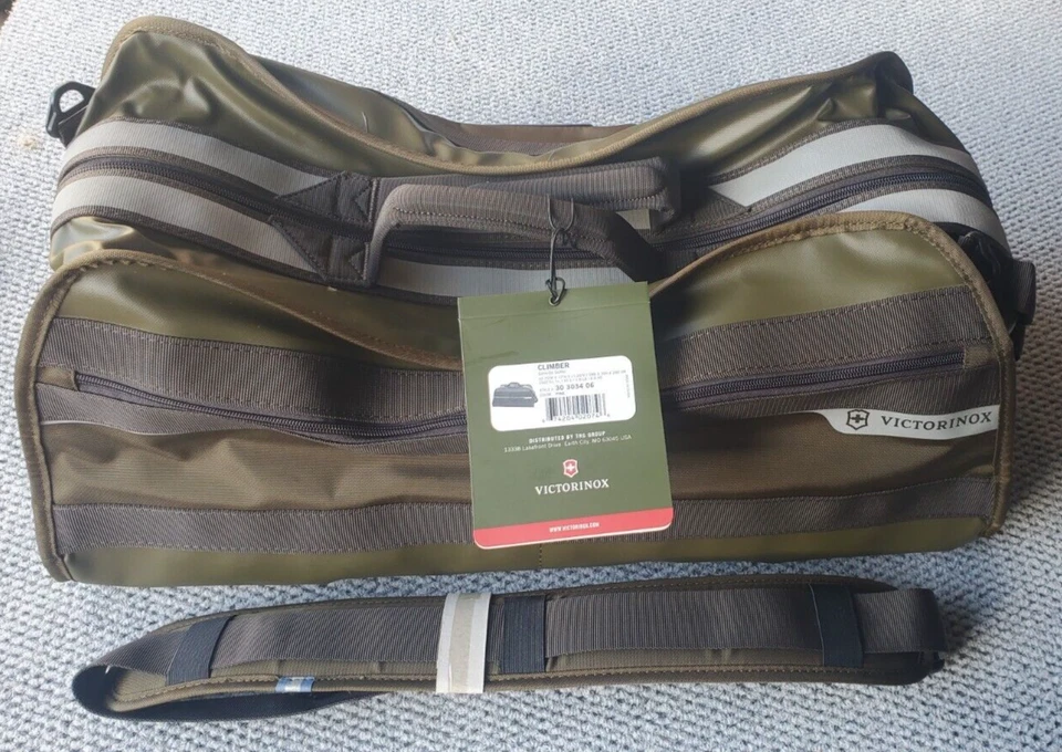 LONA DE MANO VICTORINOX CH-97 CLIMBER 22,75" - VERDE PINO - LOGOTIPO WB Foto 2 de 4