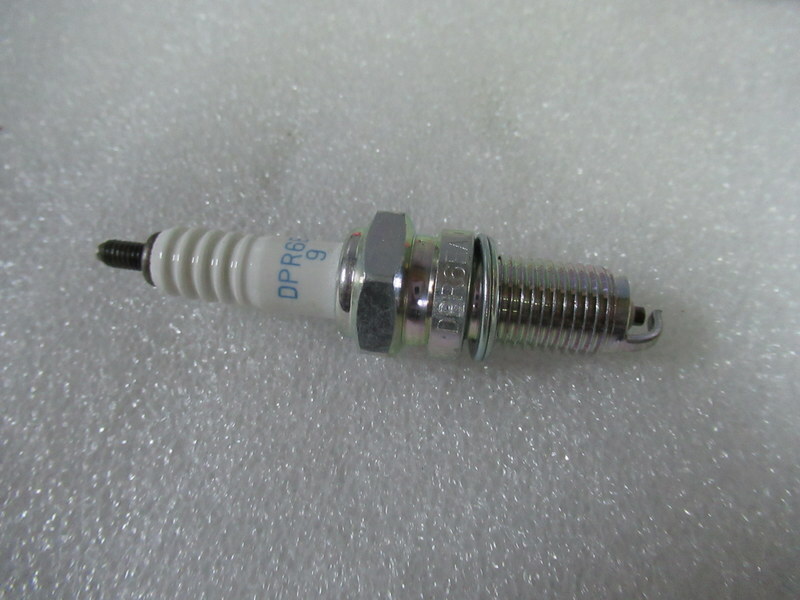 P22 Genuine NGK 5531 DPR6EA-9 Standard Plug OEM New Factory Boat Parts