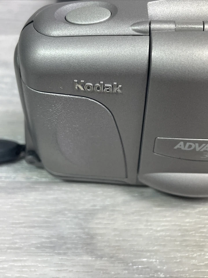 Cámara fotográfica Kodak Advantix 3400 APS 24 mm PROBADA Foto 3 de 4
