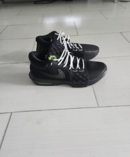 Talla 13 - Nike LeBron Witness 8 Negro con Verde