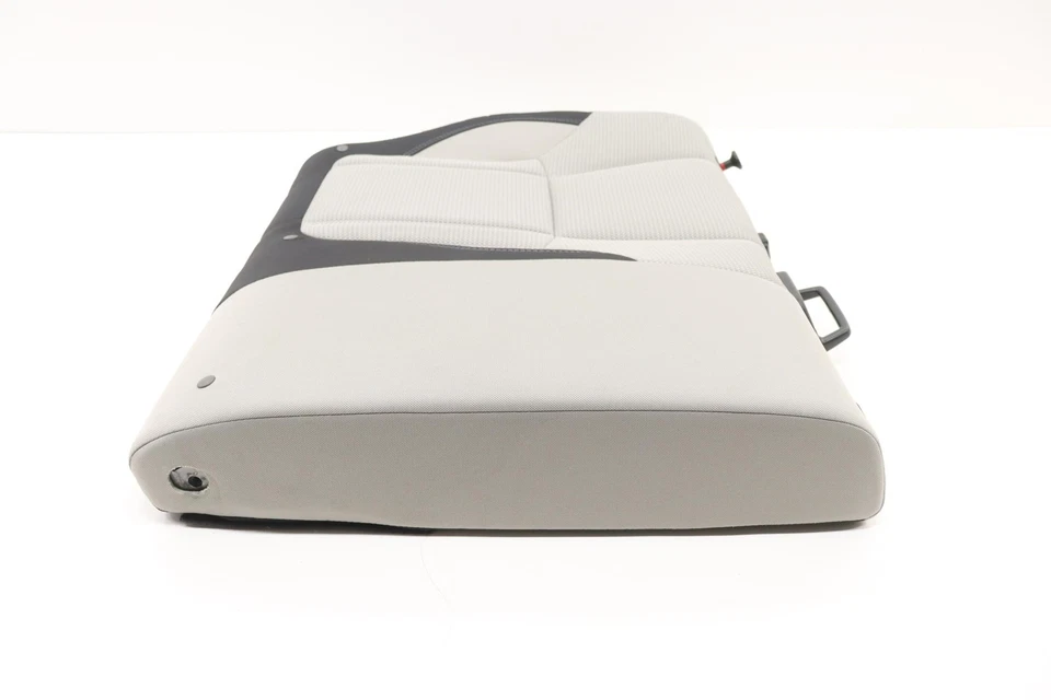 2019 - 2024 年 SUBARU FORESTER 后座右侧座椅上座垫 OEM TRIM_GC — 第 2/4 张图片