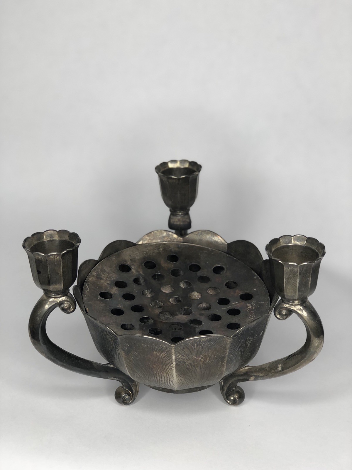 Console Centerpiece Ornate