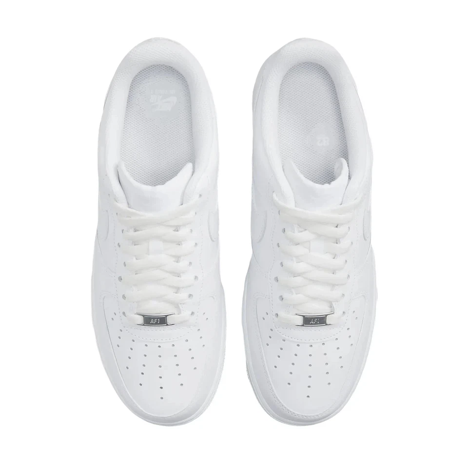 Air force one blanche ‘07 taille 43 - Photo 2/4