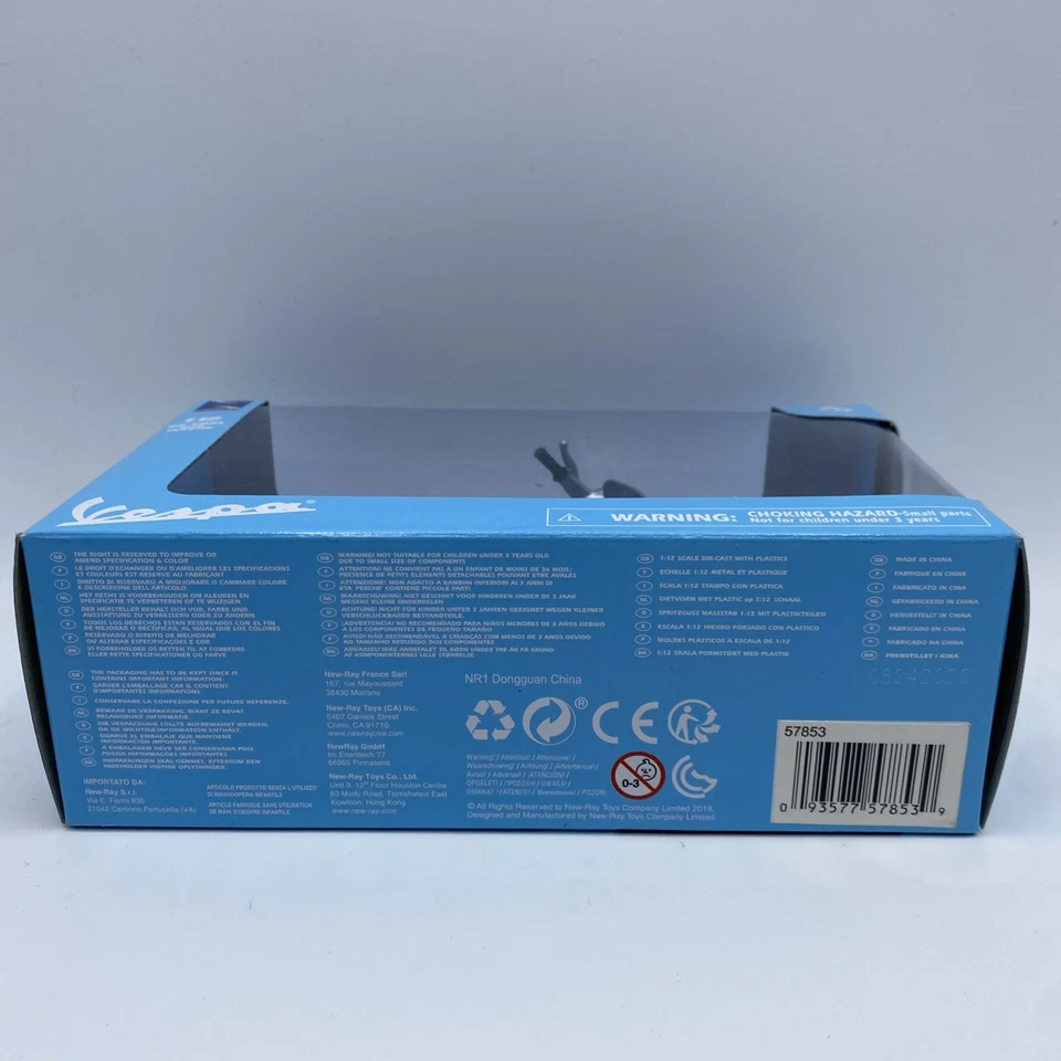 Vespa 125 ET3 Primavera 1/12 Scale Silver Diecast Scooter Model NewRay - Image 2 of 4