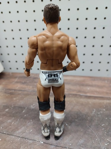 2012- WWE - Mattel Elite - The Miz - Smackdown - Raw -7“ Action Figure - Used - Picture 3 of 4