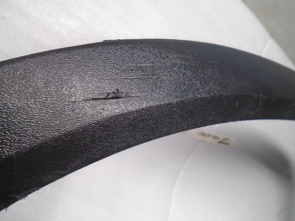 Chevy S10 Blazer GMC S15 1982-93 Jimmy rueda bien moldeado negro OEM delantero derecho Foto 4 de 4