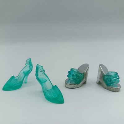 Vintage Barbie Puppe transparente grüne Schuhe eine aus Modepaket