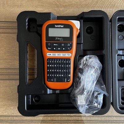 Brother PT-E110VP Etikettiergerät Etikettendrucker Set + Tasche & Netzteil