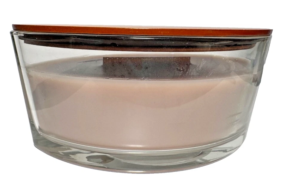 Woodwick Vanilla & Sea Salt Large Candle 16oz - Long Lasting - Crackling Sound - Image 4 of 4