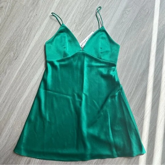 emerald green slip dress mini 100% Silk Vintage VS Emerald Lace Trim Mini Slip Dress (Large)  sororit