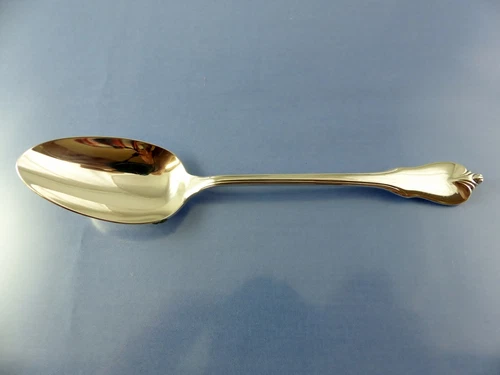 GRAND COLONIAL 1942 OVAL SOUP or DESSERT or PLACE SPOON BY WALLACE STERLING