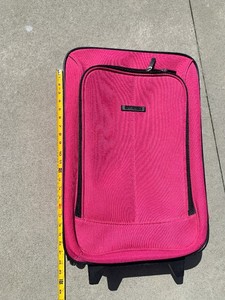 pink carry on luggage wheels