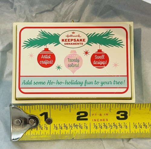 2024 Hallmark Ornament NIFTY FIFTIES New Mint Santa Ornaments - Picture 6 of 6