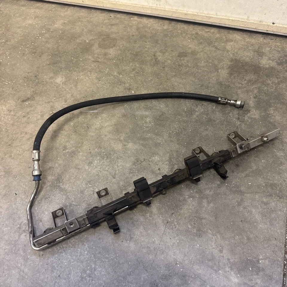 01-05 BMW E46 E39 riel de combustible 3,0 L M54 OEM 330i 330ci 330xi Foto 4 de 4