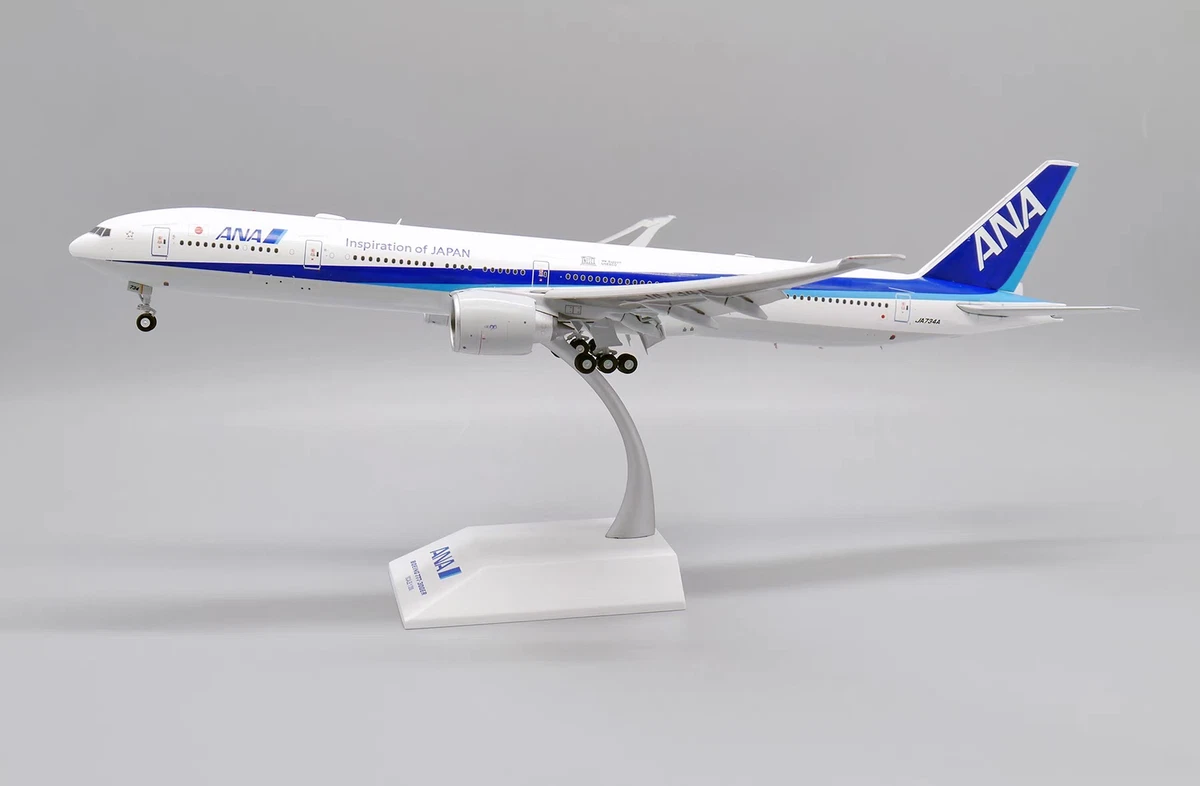 37CM 1:200 JC Wings ANA Boeing 777-300ER Passenger Airplane