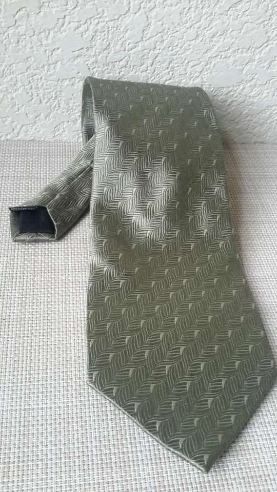 David Taylor 100% шелк мужской галстук зеленый/серебро абстрактный подержанный - Изображение 3 из 4