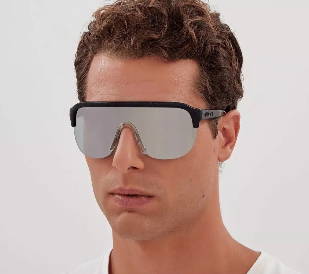 NEW GG1645S 003 GUCCI SHIELD BLACK SILVER UNISEX SUNGLASSES GG