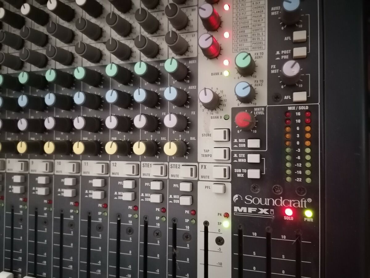 s-l1200.jpg s-l1200.jpg