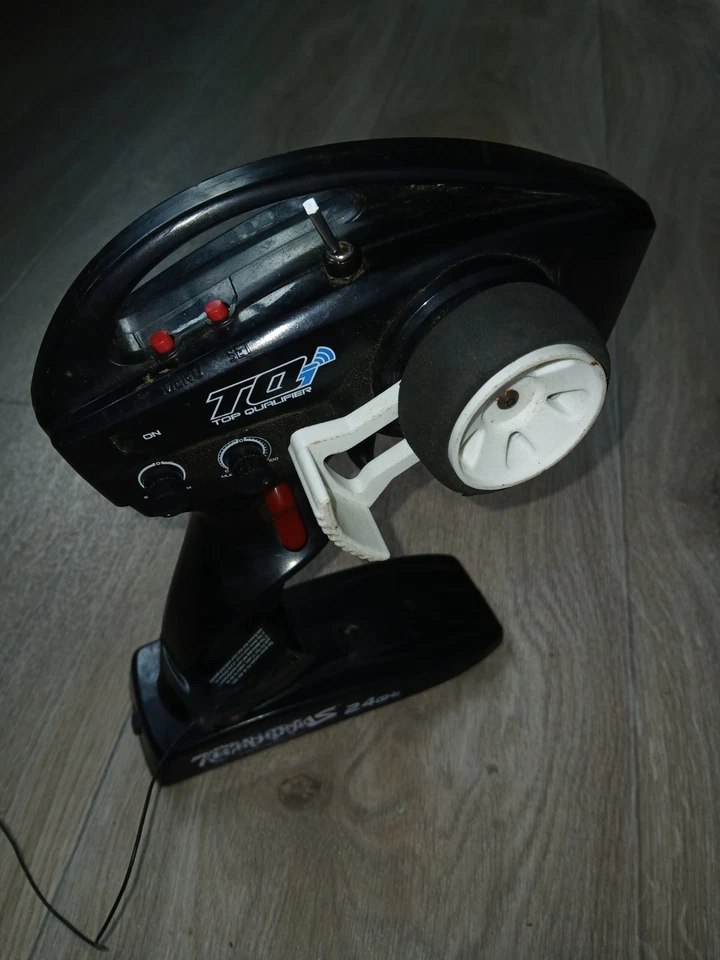 Juego de transmisor y receptor de 5 canales Traxxas TQi CON ENLACE TRAXXAS BT Foto 2 de 3