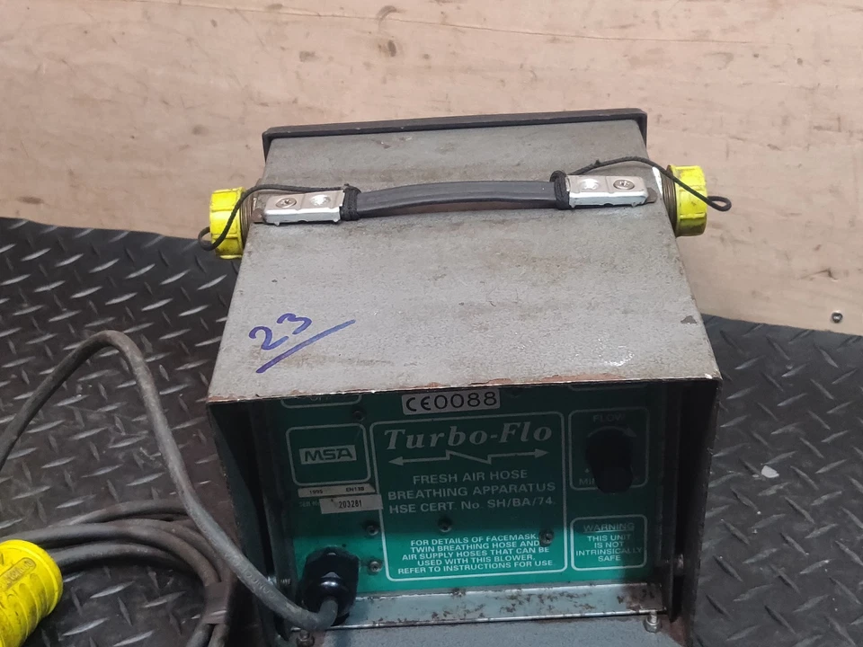 MSA TURBO FLO Air Blower Pump Breathing Apparatus Mask BA Gas Wask Fan - VAT INC - Image 4 of 4
