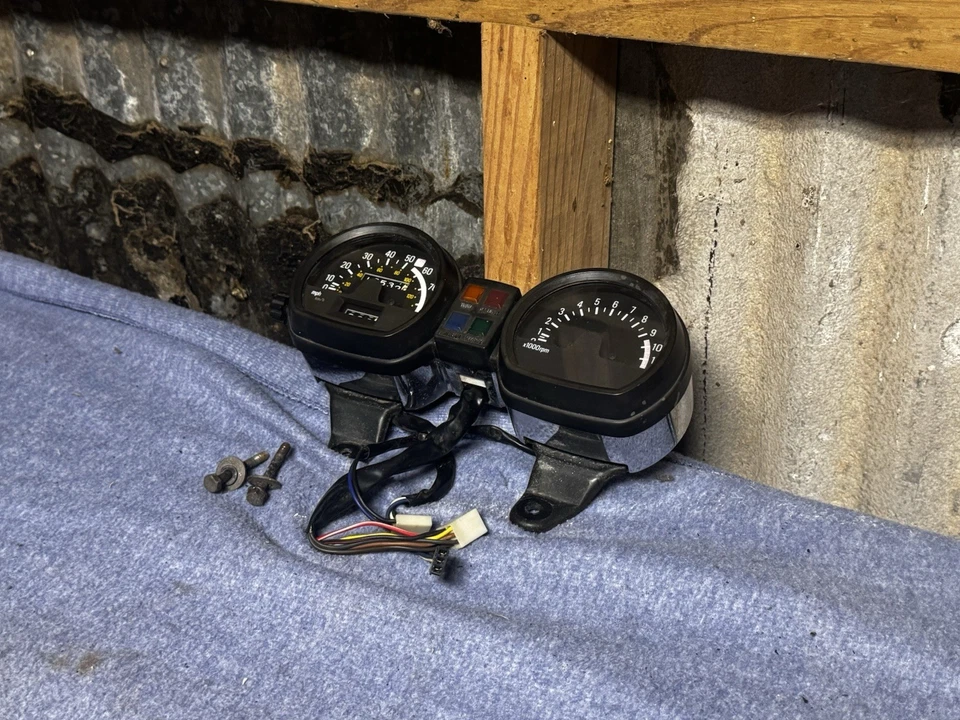 Yamaha XJ650 1981 Maxim Gauge Cluster Velocímetro Tacómetro Odómetro Fabricante de Equipo Original ¡Bonito! Foto 4 de 4