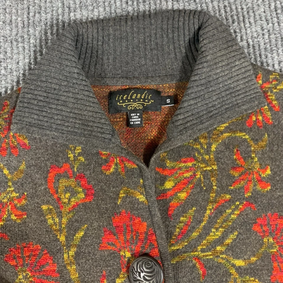 Suéter de diseño islandés para mujer pequeño gris cárdigan mezcla de lana nórdico floral AOP Foto 3 de 4