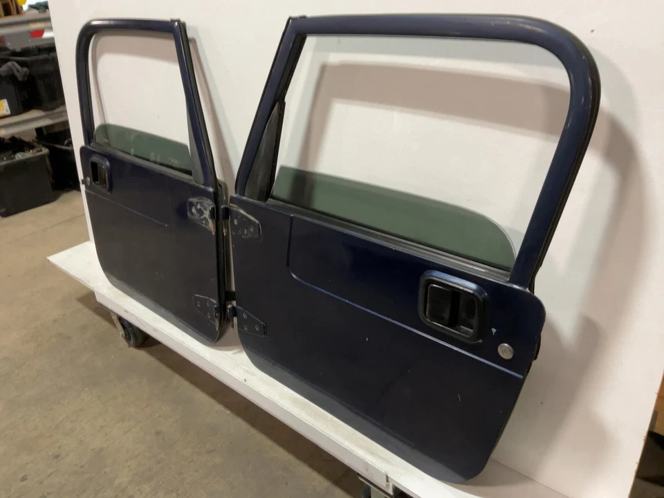 Jeep TJ Wrangler conductor pasajero puertas completas azul medianoche PB8 1997-2006 057680 Foto 3 de 4