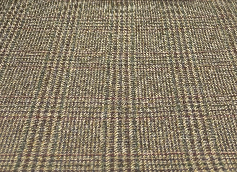 Green Red Wool Fabric Check Remnant Wool Cushions Patchwork 3.0m x 50cm 500g - Image 2 of 4