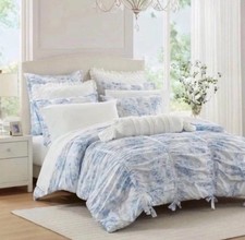 Armoire Collection Blue Floral Twin/TwinXL Reversible Comforter NWT