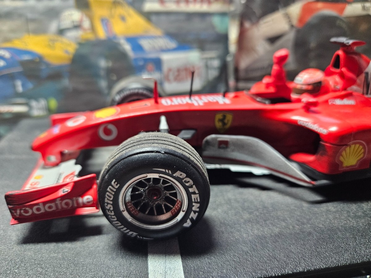 ホットウィール　1/18 FERRARI F2002 フェラーリ　限定品　レア ホットウィール 1/18 FERRARI F2002 フェラーリ 限定品 レアの