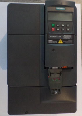 Siemens Micromaster 420 6SE6420-2AD31-1CA1 11kW mit Profibus Steuerkopf und BOP