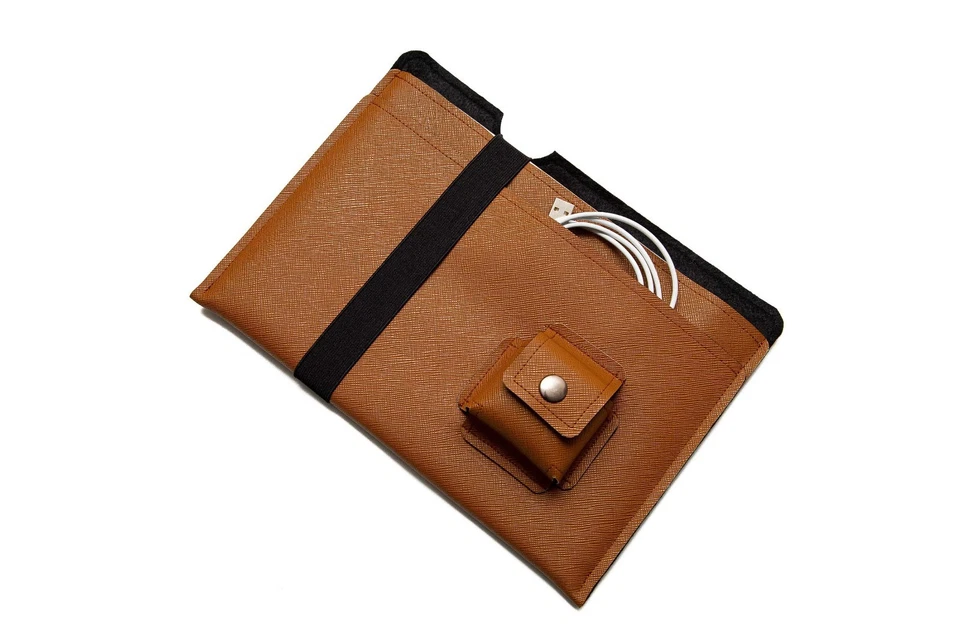 iPad Sleeve with Charger Pocket, Fits Pro/Air/10", Tablet Case Handmade - Image 4 of 4