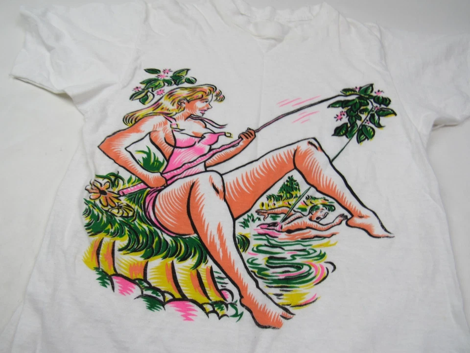 Vtg 1950's Pin-up Novelty Print Shirt Woman Fishing for Man Funny Mid Century - Image 4 of 4