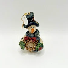 Boyds Bears "Jingles The Snowman w/ Wreath" Snowman Resin Ornament w/ Box
