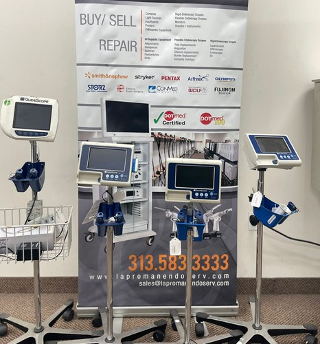 Lot of 4 Glidescope GVL & 1 Cobalt AVL Portable Video Monitors + 8 Camera Blades - Picture 3 of 3
