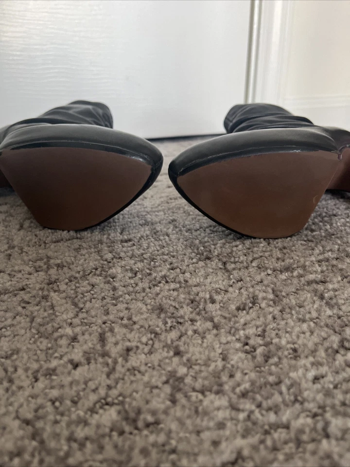 Botines de plataforma Cynthia Crowley. Cuero acanalado negro 36,5. Usado una vez Foto 3 de 3