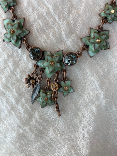 PILGRIM Danish Design Enchanted Flower Garden Swarovski Crystal Enamel Necklace - Picture 3 of 5