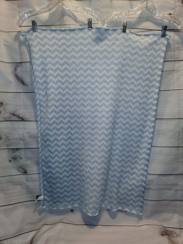 Trend Lab Baby Blanket Blue White Chevron Stripe Plush Soft - Picture 6 of 12