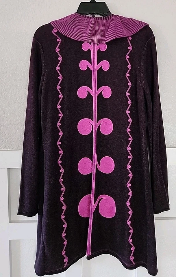 Suéteres femininos zozo mangas compridas frente aberta tamanho L cor roxa usados - Imagem 2 de 4