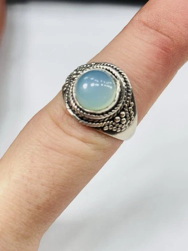 Vintage silver and chalcedony ring UK size P