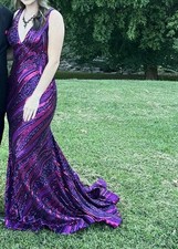 Women's Purple/Pink Sequin V-Neck Sleeveless Mermaid Long Formal Gown w/ Train