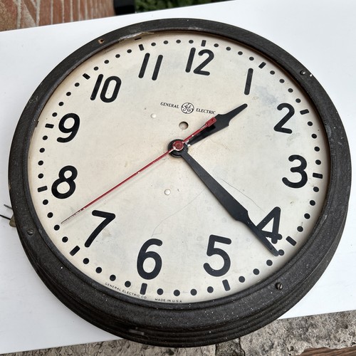 Vintage WORKING General Electric 17.5" School House Wall Clock No Glass As Is - Picture 20 of 23