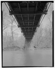 7. STRINGER BEAM SYSTEM UNDERNEATH, VIEW NORTH - Waterloo Bridge, Spanning
