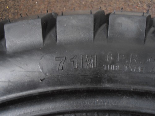 120 / 90 / 18 71M Front/Rear Motorcycle Tyre Yuanxing New - Picture 4 of 8