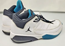 Nike AIR JORDAN Max aura CZ4167-103 men's basketball shoes size 11